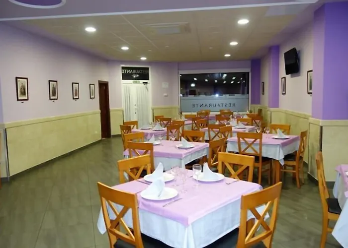 Hotel Reyes De Leon